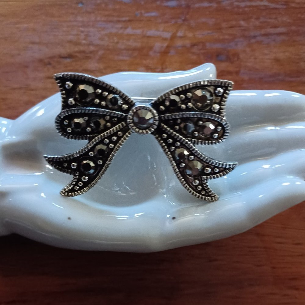 2- Silver-colored Bow Pin
